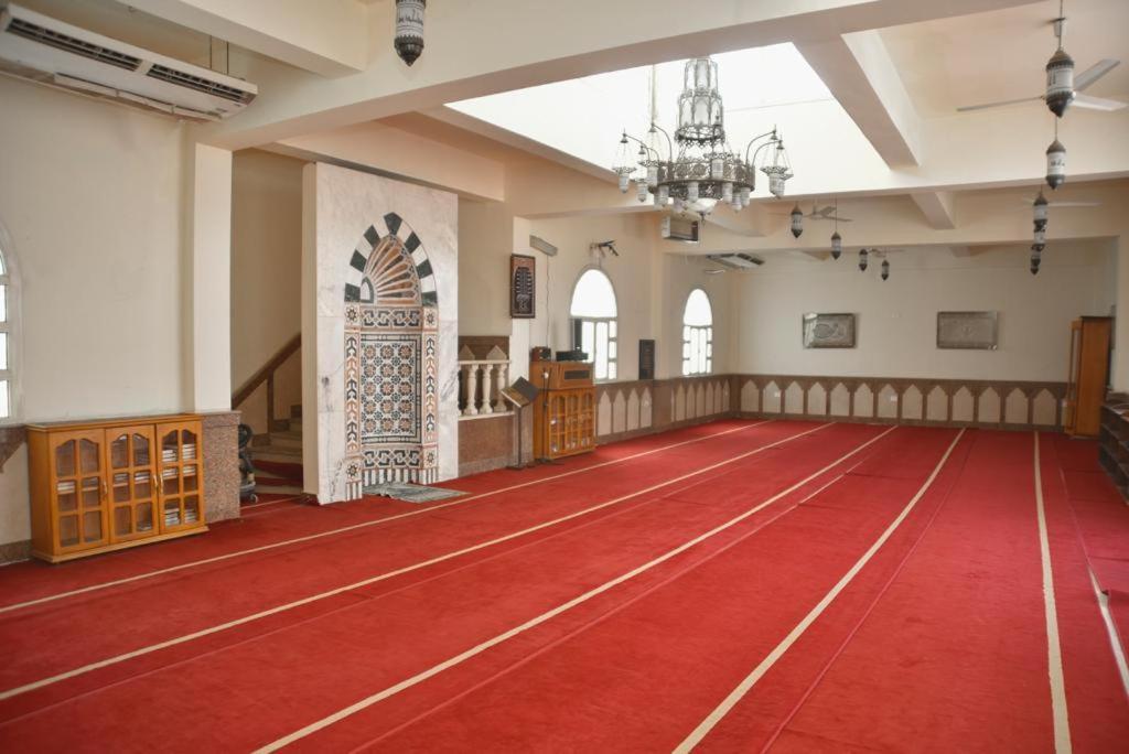 Ultra Loaloa Nile Maadi Hotel Кайро Екстериор снимка