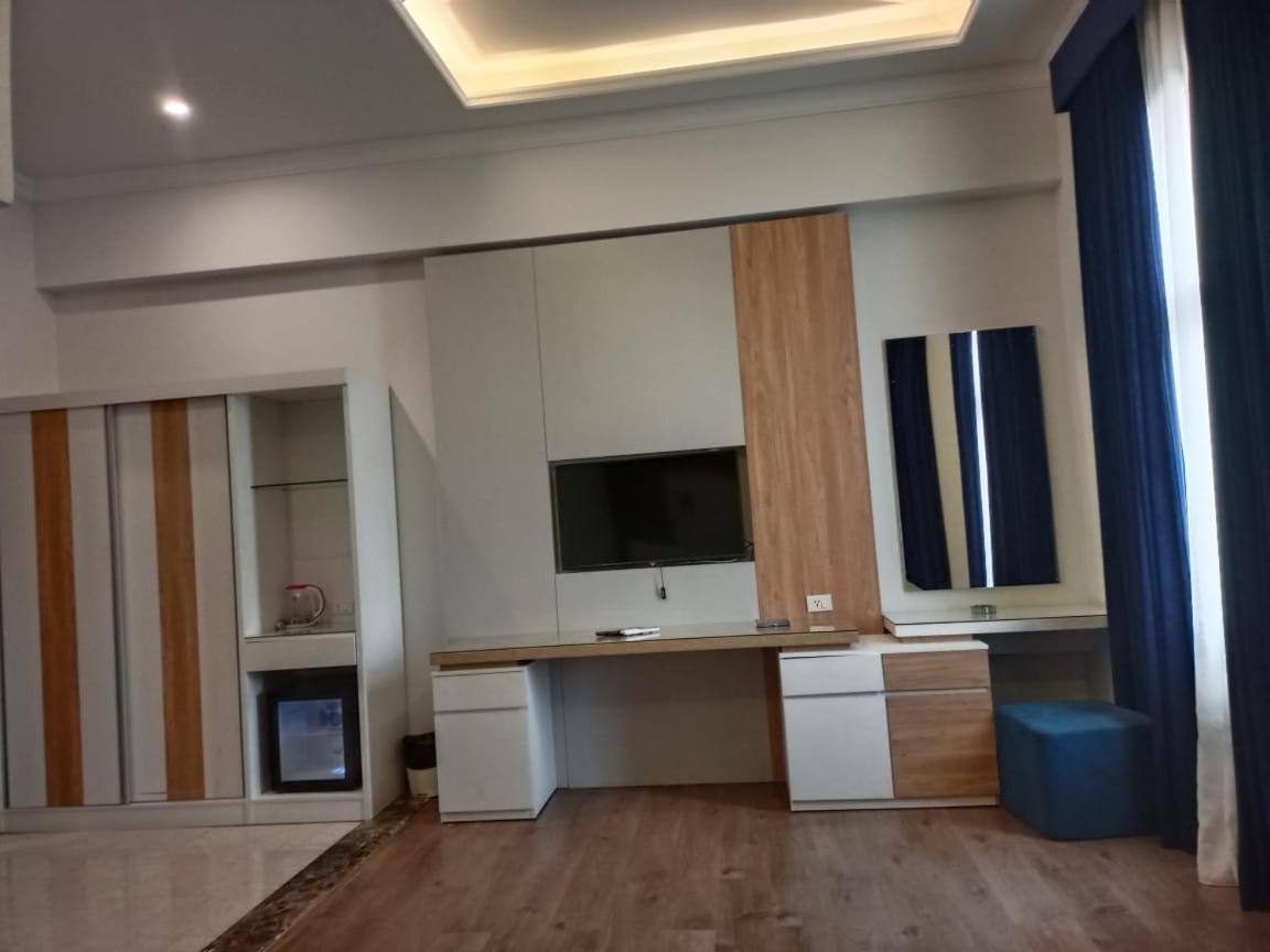 Ultra Loaloa Nile Maadi Hotel Кайро Екстериор снимка