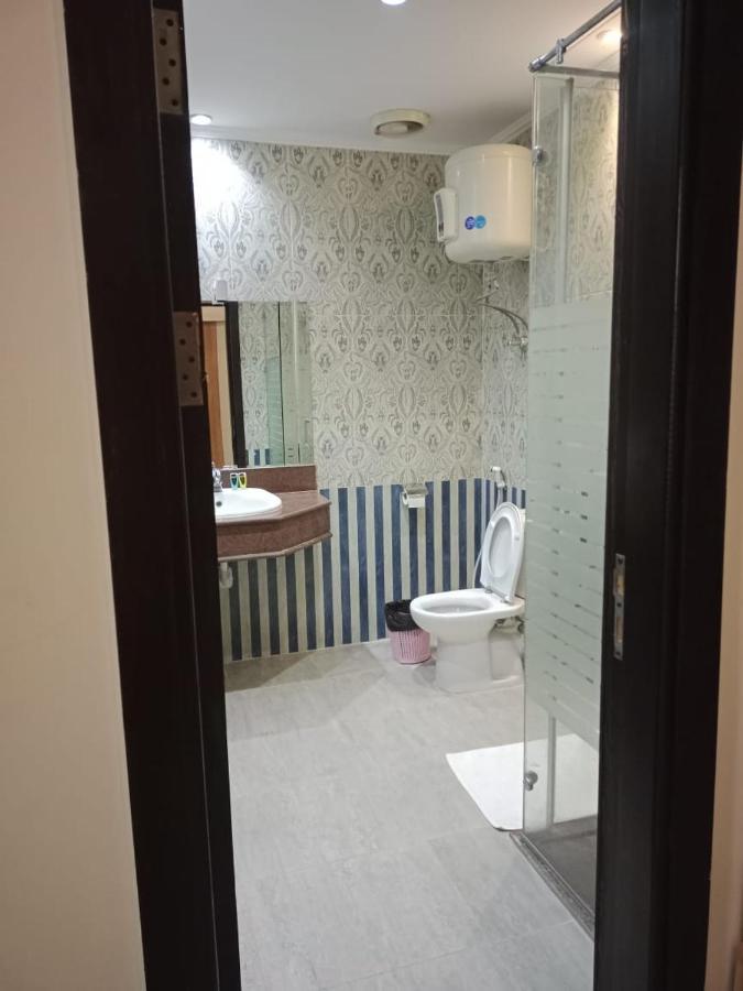 Ultra Loaloa Nile Maadi Hotel Кайро Екстериор снимка