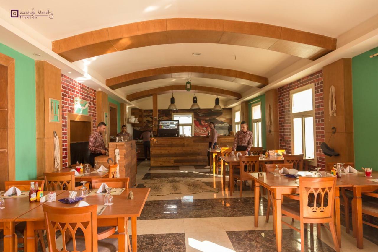 Ultra Loaloa Nile Maadi Hotel Кайро Екстериор снимка