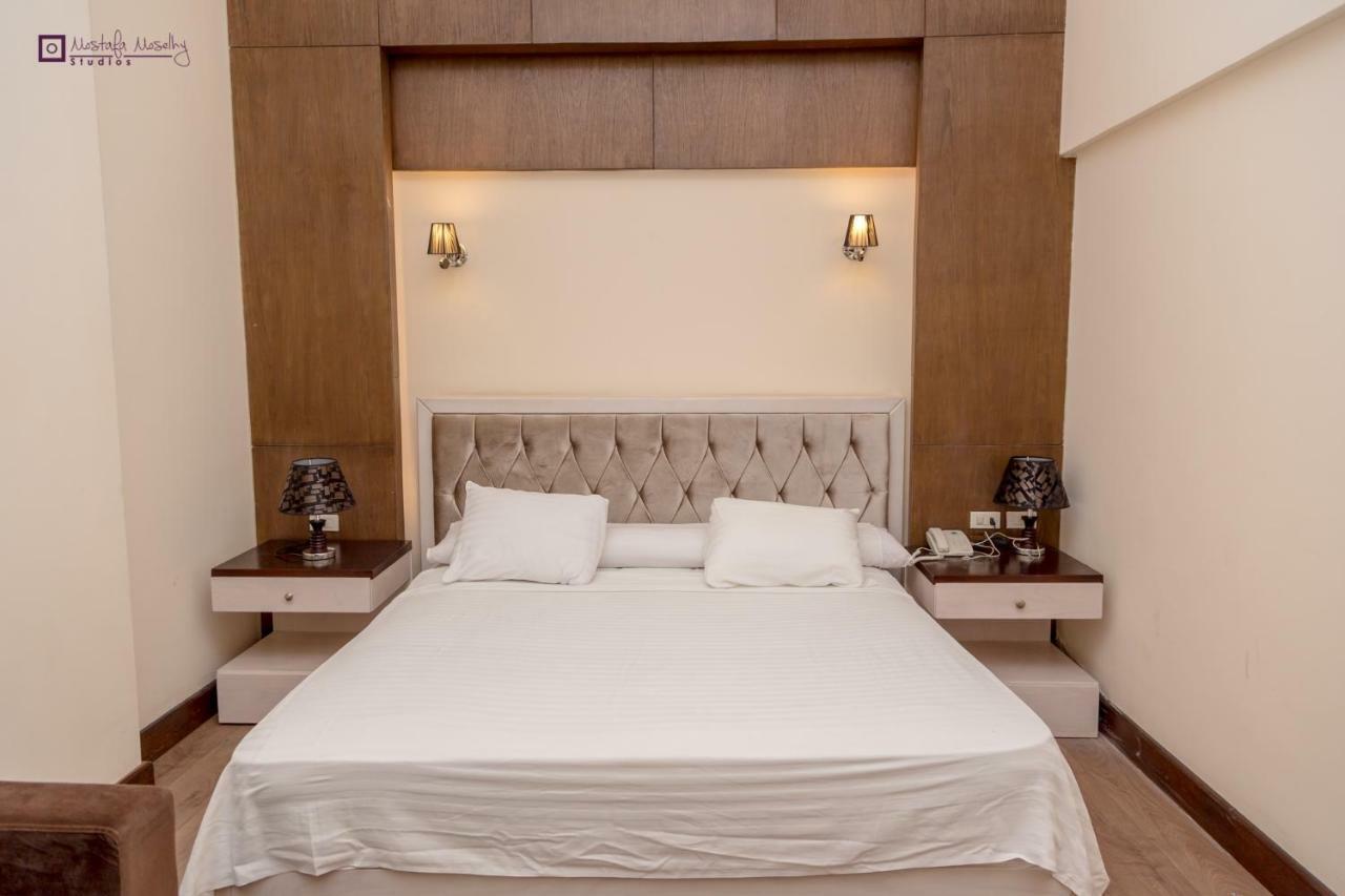 Ultra Loaloa Nile Maadi Hotel Кайро Екстериор снимка